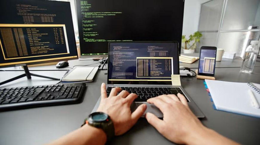 开源社区驱动的创新软件开发模式解析